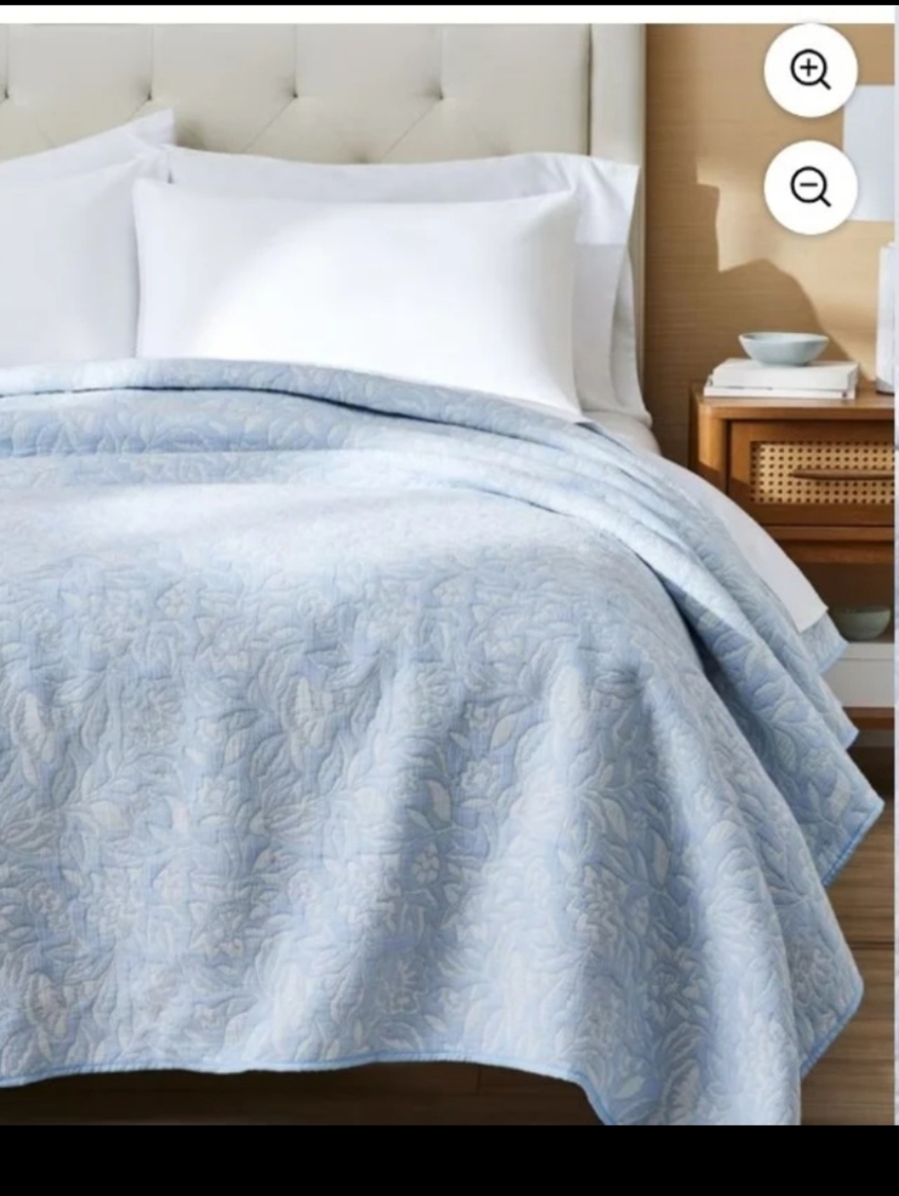 Better Homes & Gardens Blue Floral Matelassé Quilt Blanket Size Full/Queen